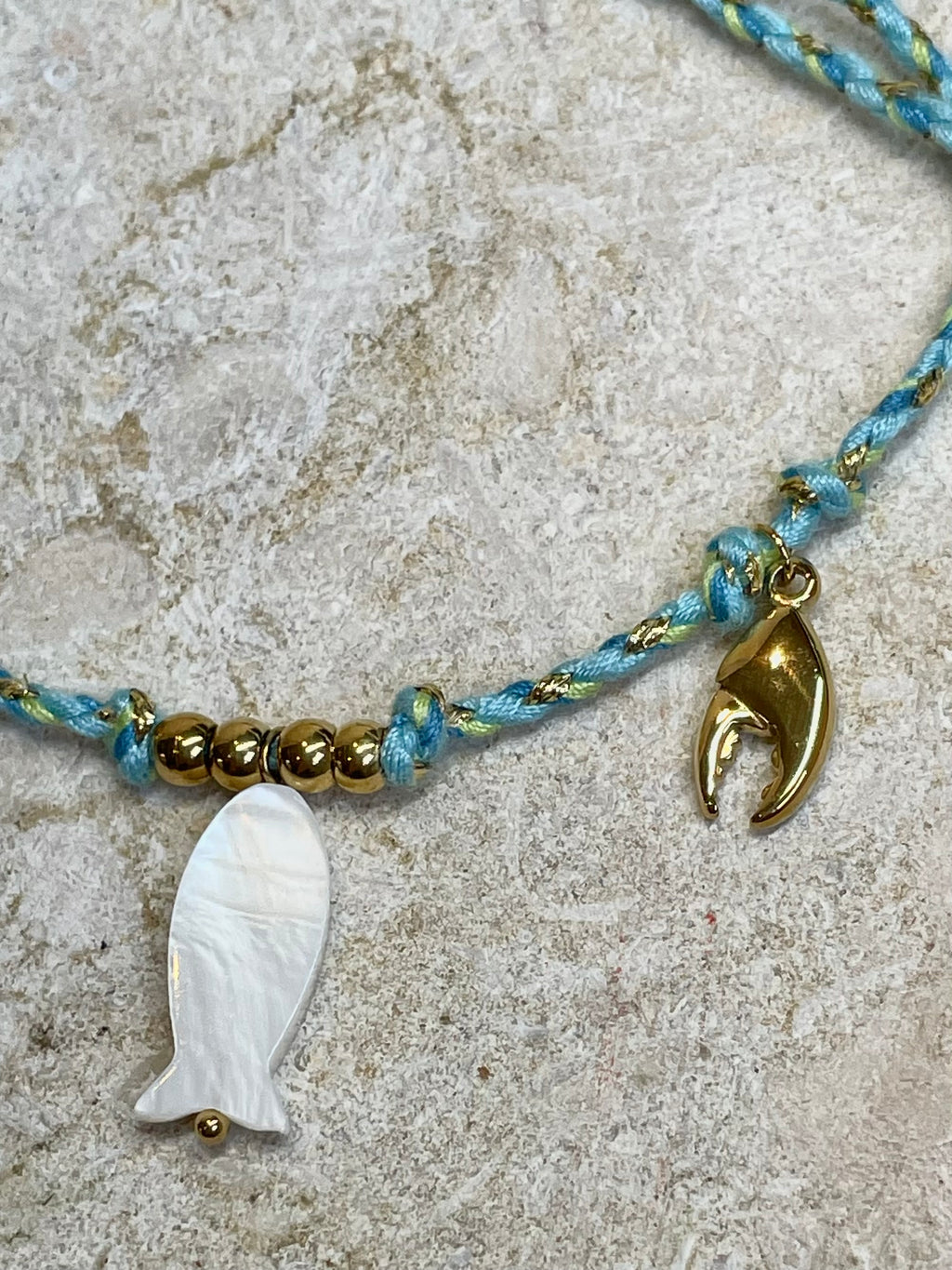 [SAMPLE] Fish Charm Bracelet
