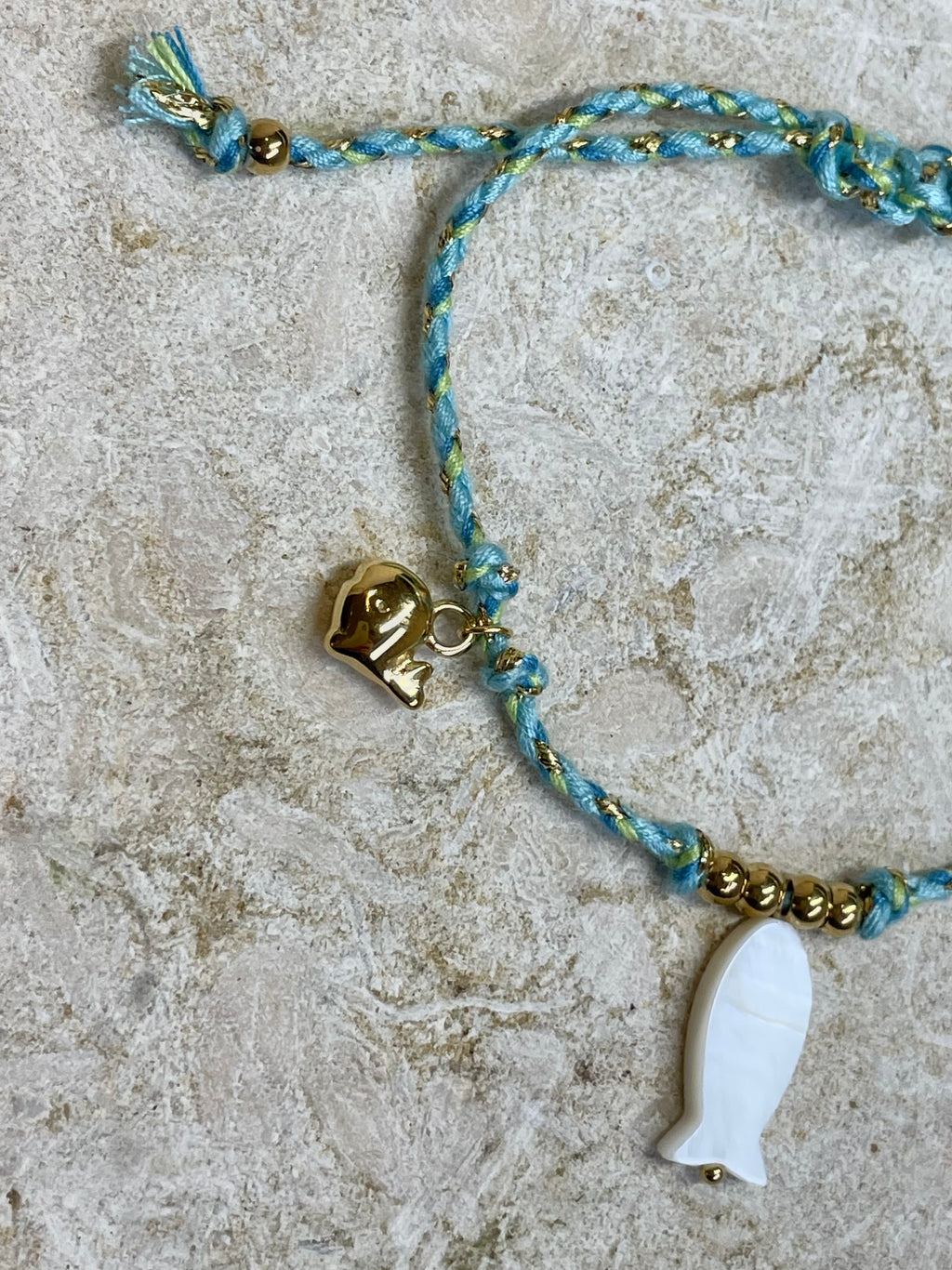 [SAMPLE] Fish Charm Bracelet