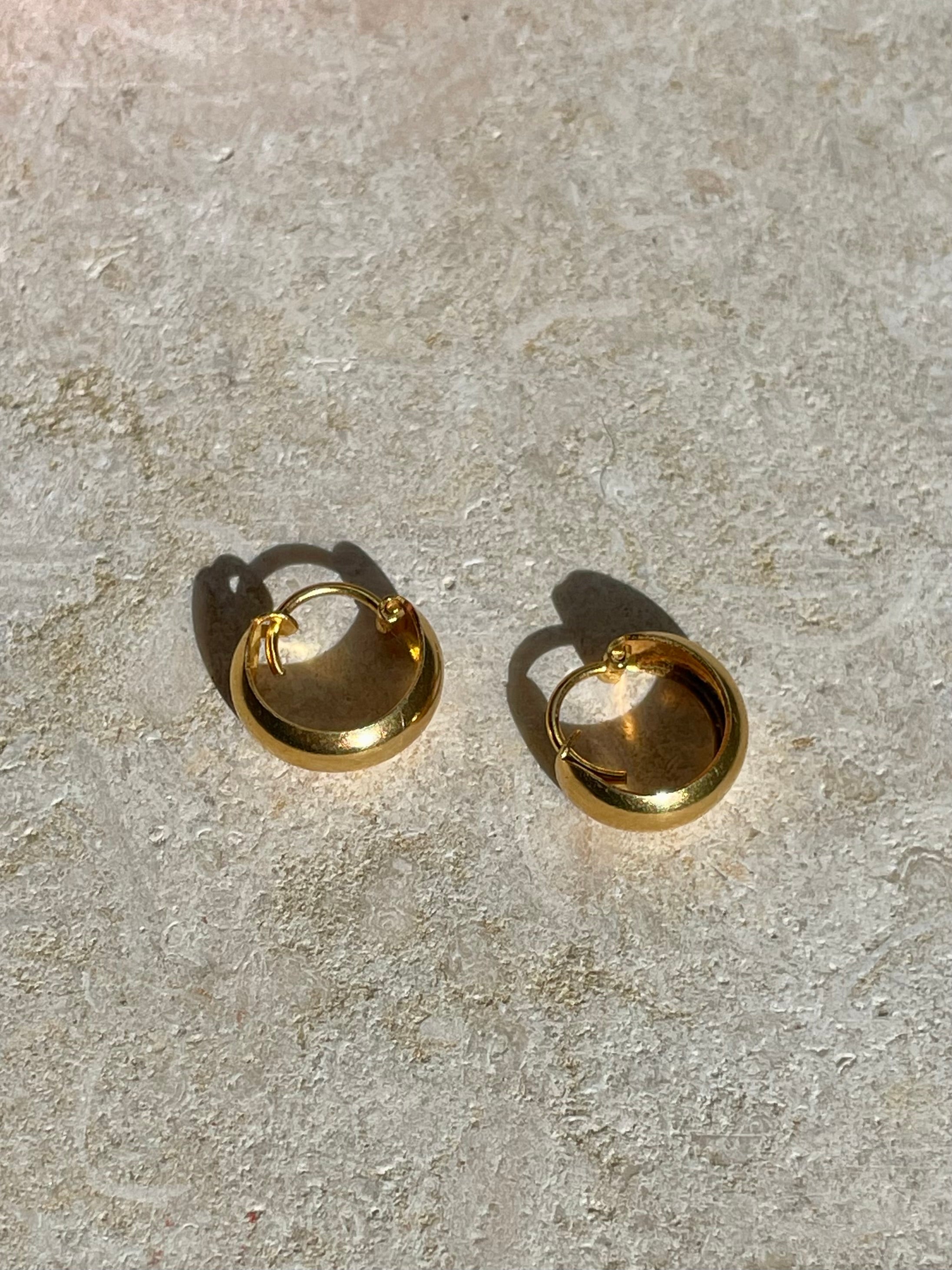 [SAMPLE] Small Hoops