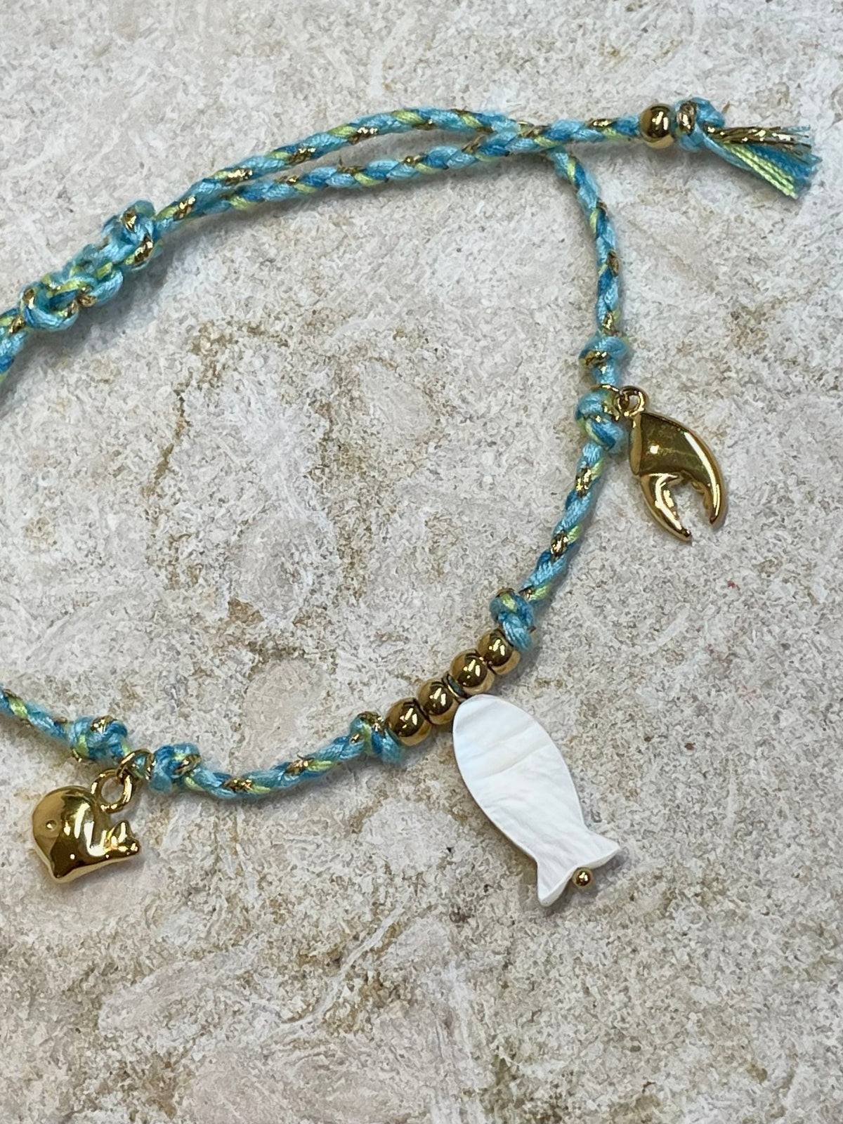 [SAMPLE] Fish Charm Bracelet