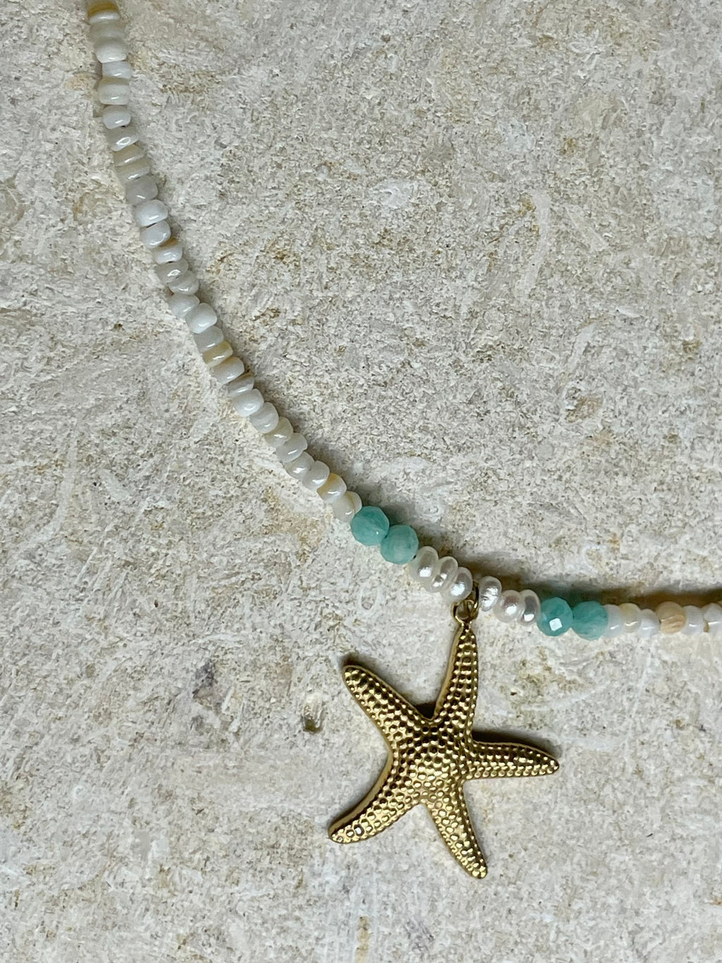 [SAMPLE] Beaded Necklace With Pearls and Charm