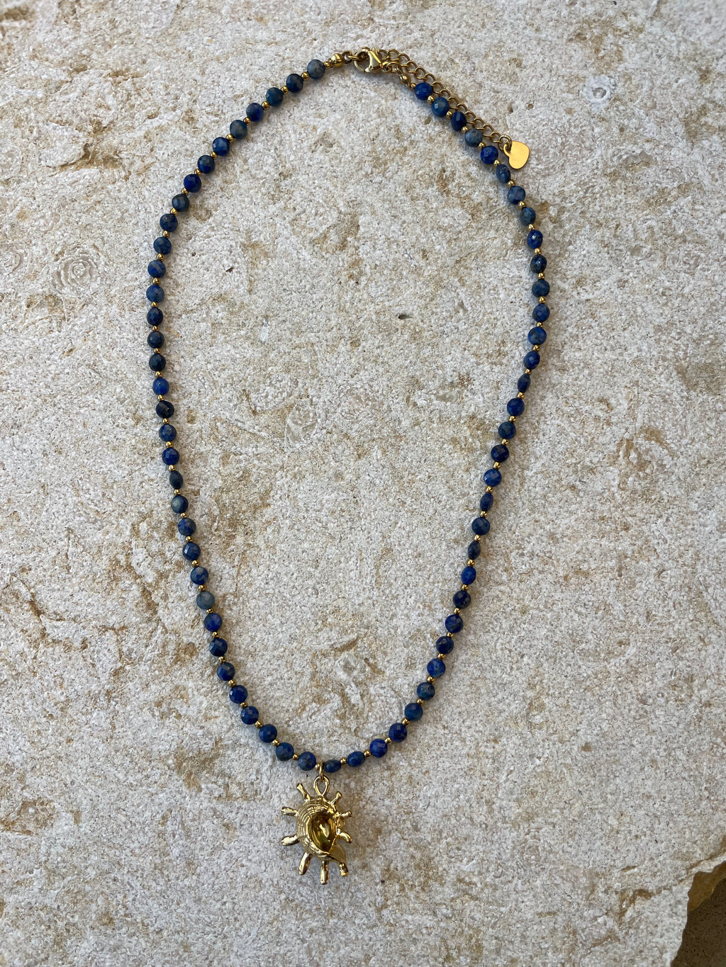 [SAMPLE] Beaded Necklace With Charm