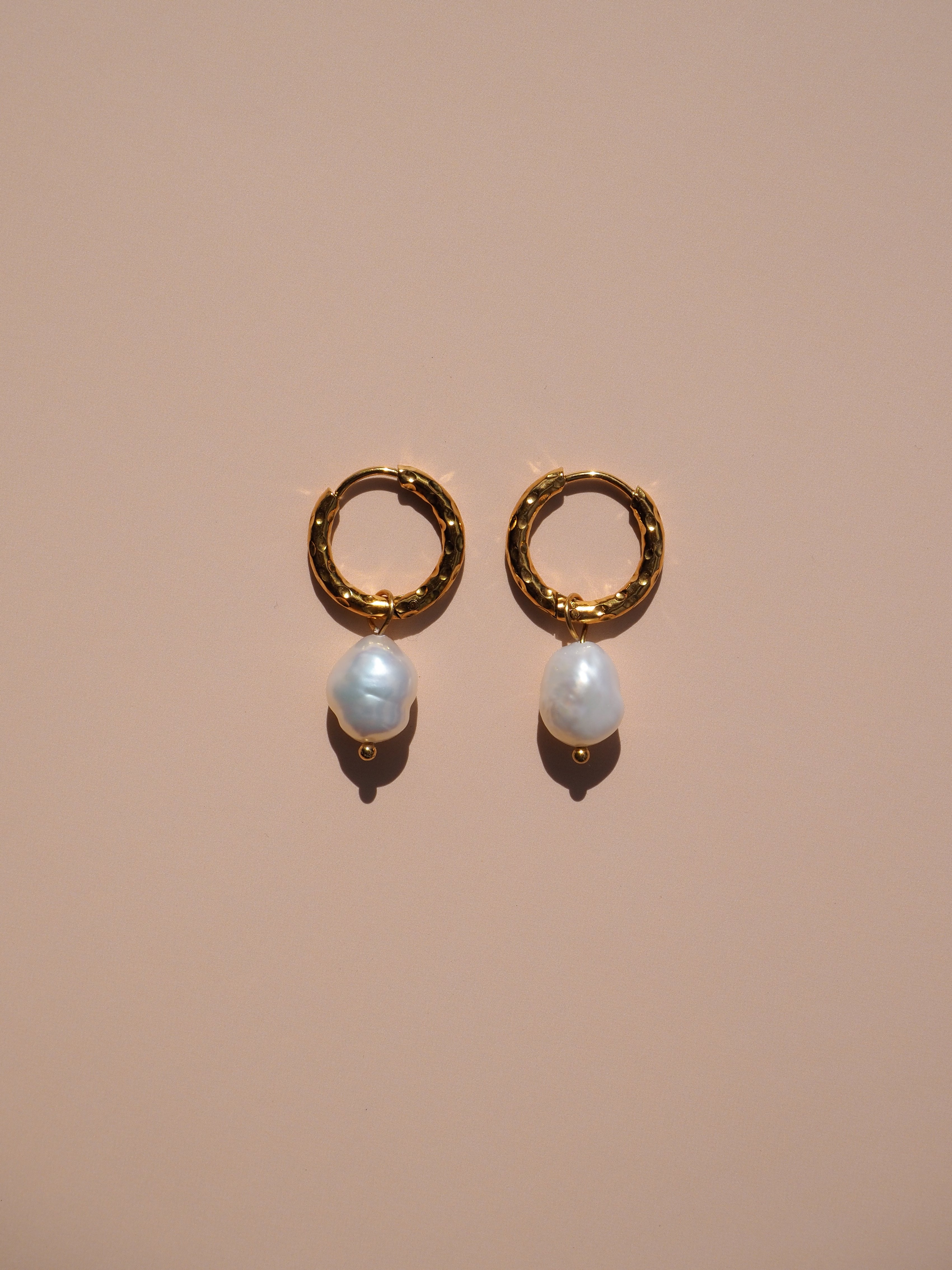 Freshwater Pearl Hammered Hoops