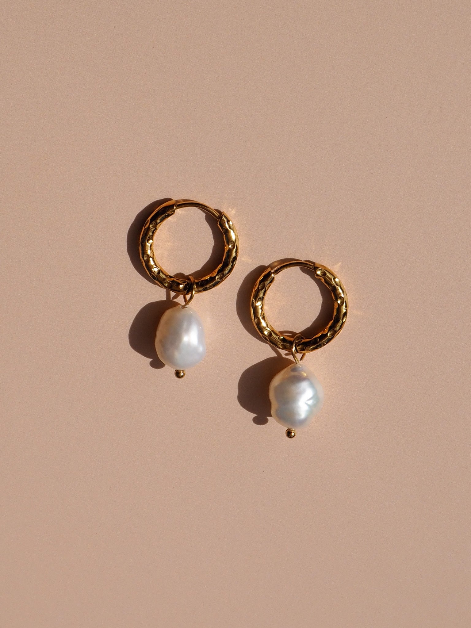 Freshwater Pearl Hammered Hoops