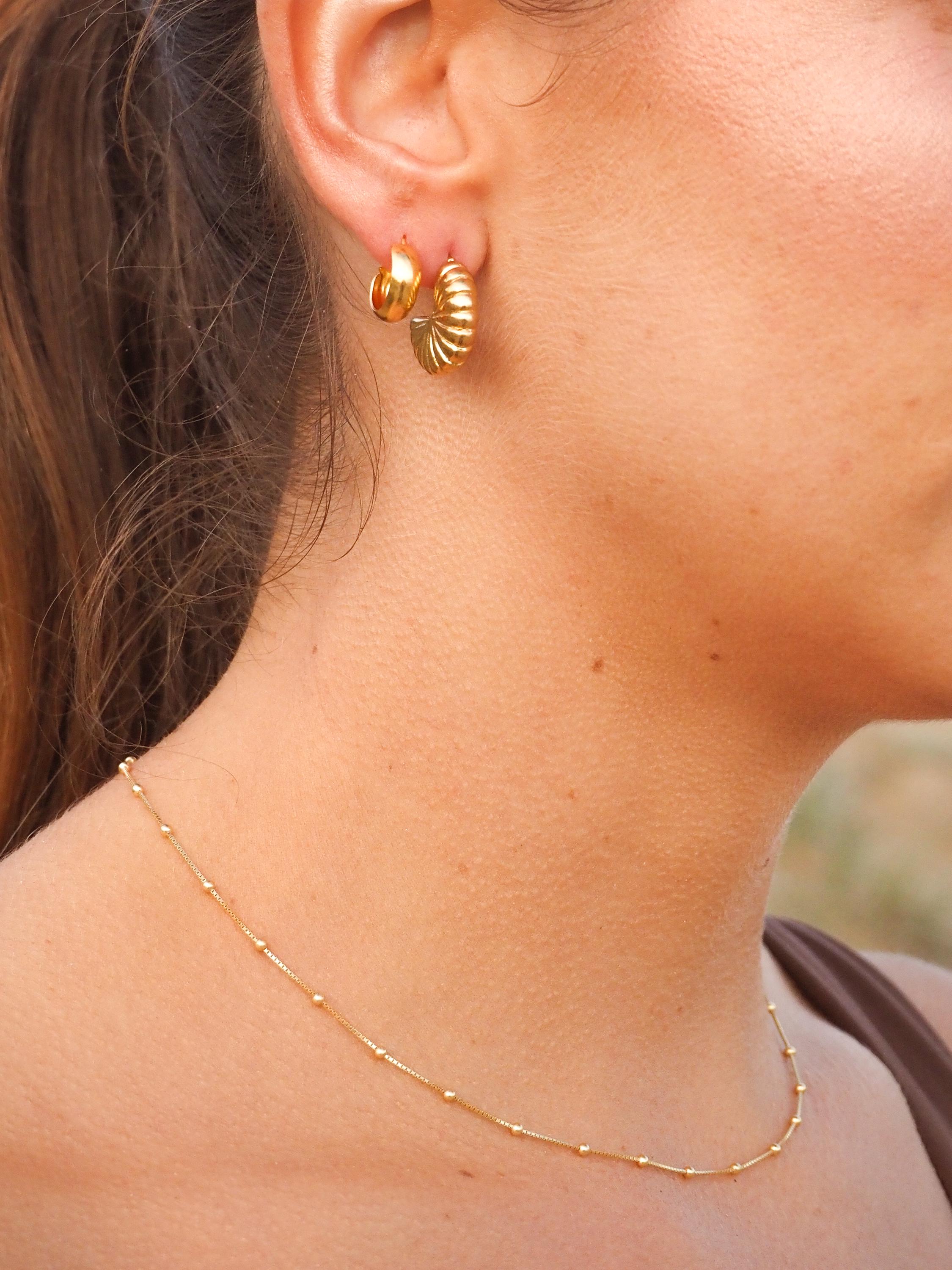 18K Gold Plated Satellite Choker: 925 Sterling Silver, Waterproof