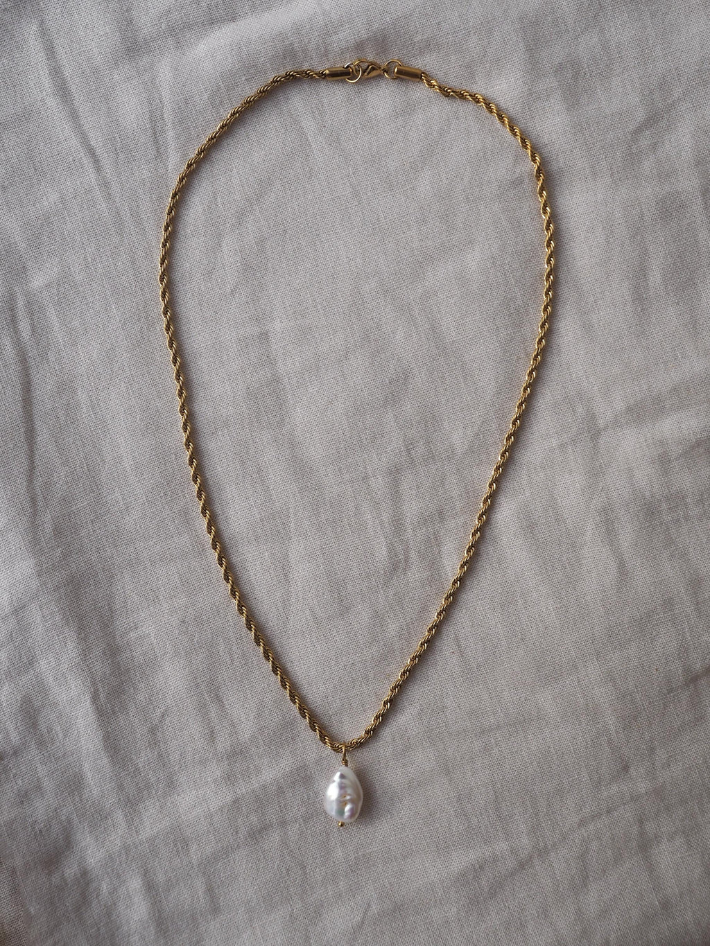 18K Gold Baroque Pearl Necklace: Twist Chain, Waterproof